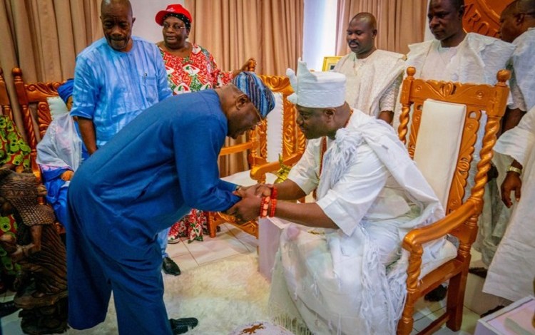 2023: Atiku visits Ooni of Ife